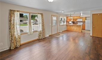 130 Chestnut St E, Annandale, MN 55302