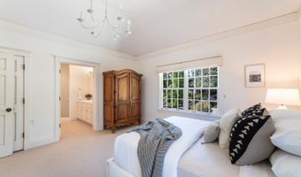 335 Pine Breeze Dr, Angwin, CA 94508