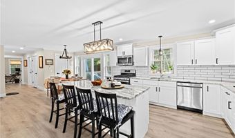 8 Big River Rd, Coventry, RI 02816