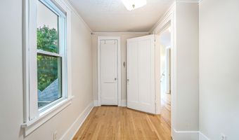 324 Highlake Ave, Ann Arbor, MI 48103