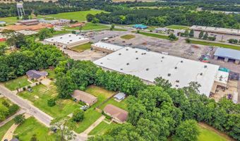 106 W Meadow Dr, Atmore, AL 36502