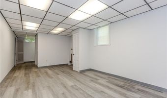 105 Borden Ave, Johnston, RI 02919
