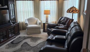 806 Heather Ln, Altamont, NY 12009
