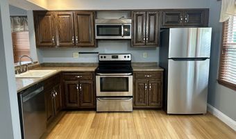 55 Mill Plain Rd 6-8, Danbury, CT 06811