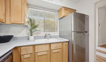 181 SYLVAN Dr, Atlantic Beach, FL 32233