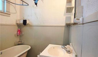 214 S 4th St, Bridger, MT 59014