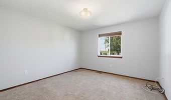 902 S Salish St, Airway Heights, WA 99224