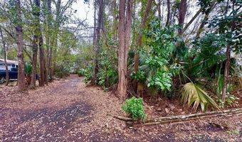 18 Adams St, Apalachicola, FL 32320