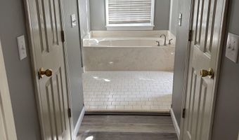 150 CHESTNUT Dr, Alabaster, AL 35007