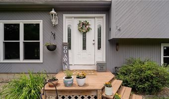14 Deer Run Dr, Coventry, RI 02816