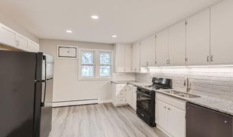555 Tyler St, Anoka, MN 55303