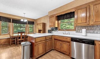 6 Paxton Ln, Bella Vista, AR 72714
