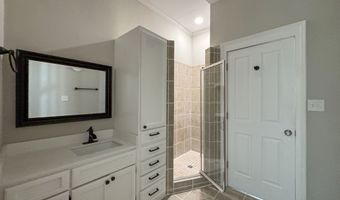 201 Boothe St, Batesville, MS 38606