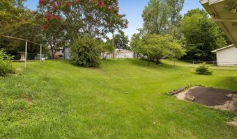 521 E Sunset Dr, Athens, TN 37303
