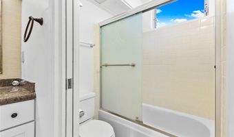 1555 Pohaku St A405, Honolulu, HI 96817