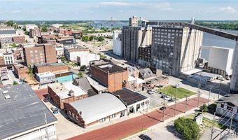309 Wall St, Alton, IL 62002