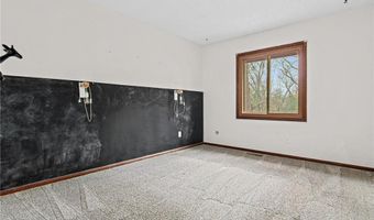 8481 142nd Street Ct, Apple Valley, MN 55124