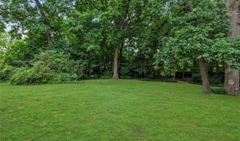 81 Union Ave, Amityville, NY 11701