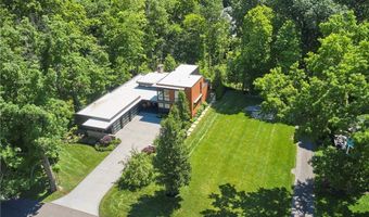 243 Overwood Rd, Akron, OH 44313