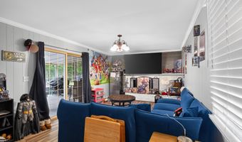 28 CEDAR St, Bayville, NJ 08721