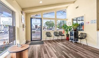 100 Longboat Ave, Beachwood, NJ 08722