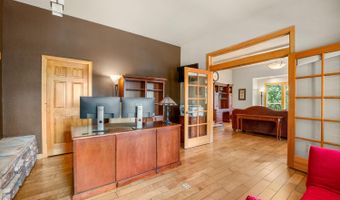 335 NW 17th St, Bend, OR 97701