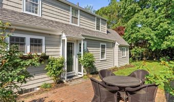 72 Ferry Ln, Barrington, RI 02806