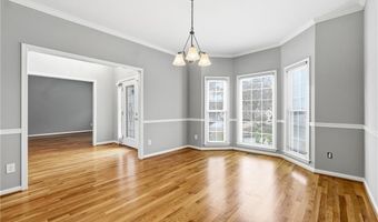 5145 Harbour Ridge Dr, Alpharetta, GA 30005