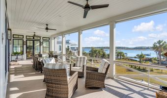 1521 Murphys Island Ct, Awendaw, SC 29429