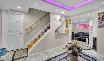 16 Weathervane Rd 16, Bristol, CT 06010