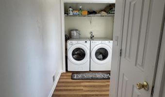 26 Gaston St, Aberdeen, NJ 07747
