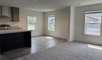 1 Corral Ln #37, Ashland, OR 97520