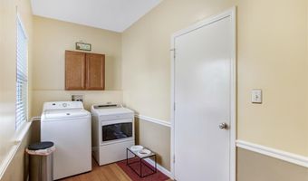 420 April Oaks Ct, Ballwin, MO 63021