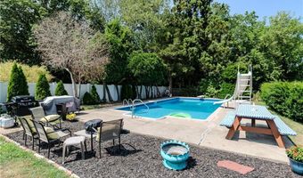 210 Essex Rd, North Kingstown, RI 02852
