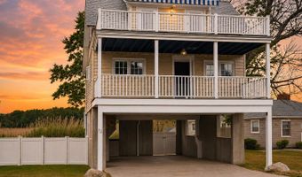 12 Grove Way, Clinton, CT 06413
