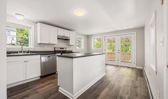 41 Parker St, Bangor, ME 04401