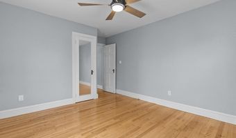 74 Leslie St, Cranston, RI 02910