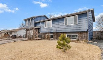 900 PHOENIX Dr, Cheyenne, WY 82001