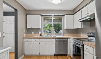 20565 SW FLORENCE St, Beaverton, OR 97078