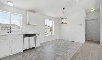 863 Jennys Ln, Fernley, NV 89408