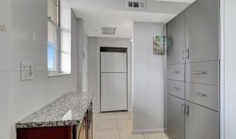 2905 Point East Dr L514, Aventura, FL 33160