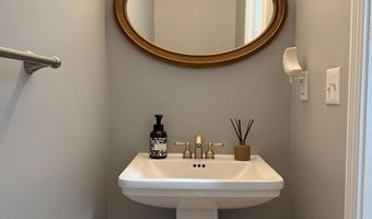 355 Woodside Ct, Batesville, IN 47006