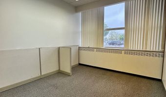 320 S 1st St, Aberdeen, SD 57401
