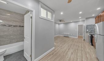 1614 R St SE, Washington, DC 20020