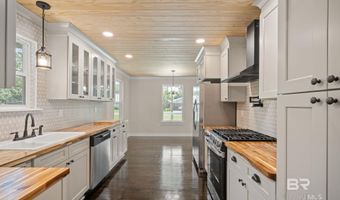 407 Armstrong Ave, Bay Minette, AL 36507