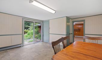 219 Mouse Ln, Alfred, ME 04002