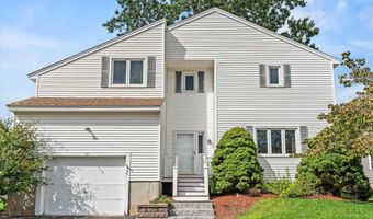 27 Country Hill Rd, Nashua, NH 03063