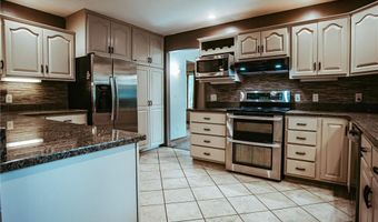 610 25th St SW, Austin, MN 55912