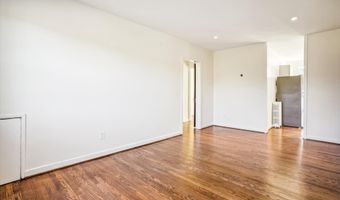 2502 LANGSTON Blvd 3, Arlington, VA 22201