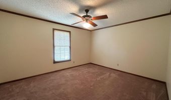 701 Gloria St, Adel, GA 31620